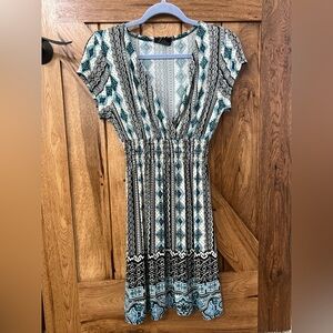 Patterned Black and Blue Dress size Large